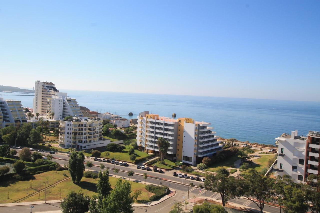 Praia_da_rocha_vista_mar/ocean_view